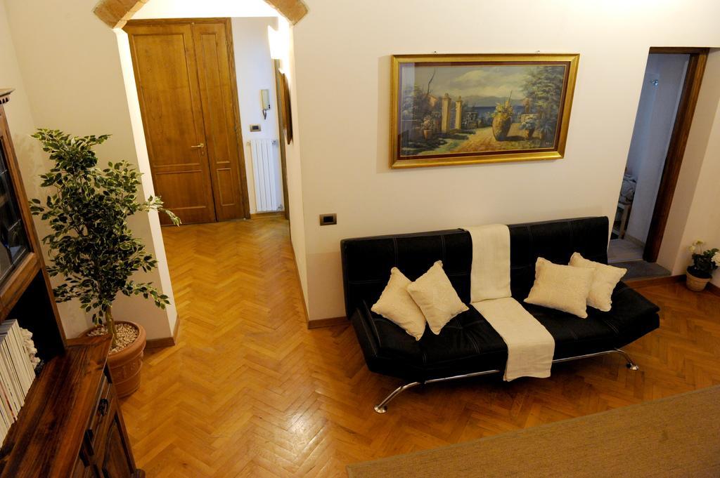 Aria Di Casa Apartment Firenze Bagian luar foto